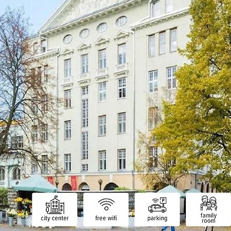 Classic Apartments In Old Town Талин Екстериор снимка