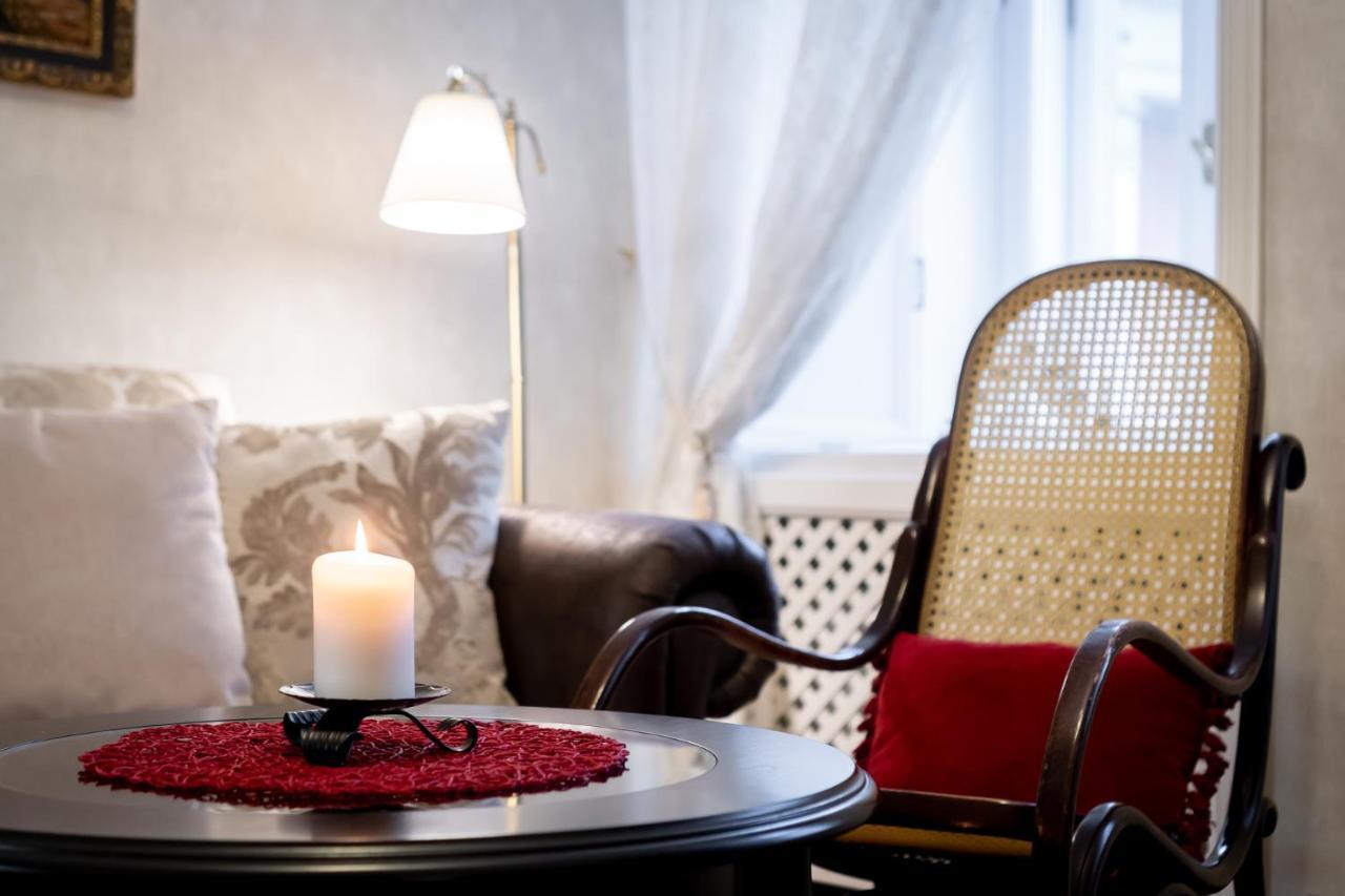 Classic Apartments In Old Town Талин Екстериор снимка