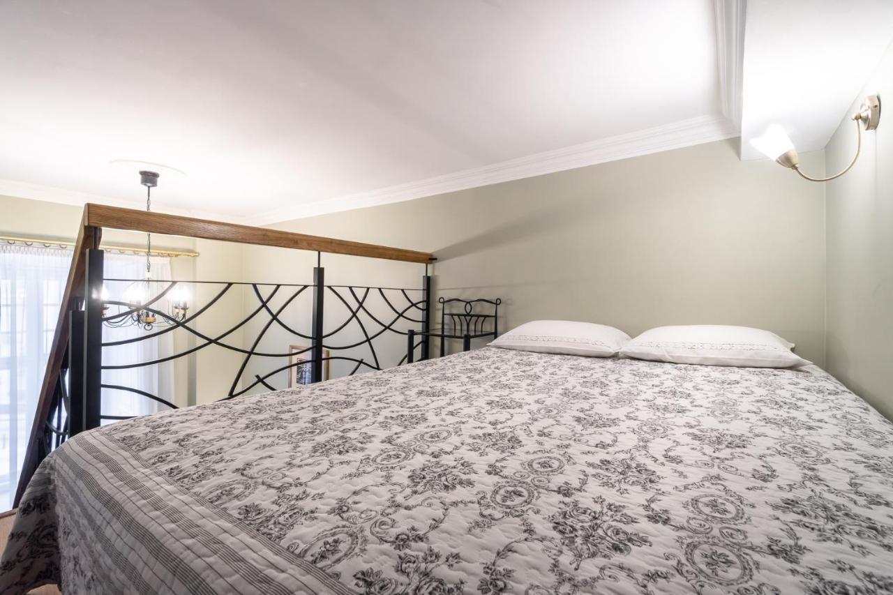 Classic Apartments In Old Town Талин Екстериор снимка